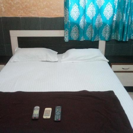 פאנבל Hotel Sarang Lodge מראה חיצוני תמונה
