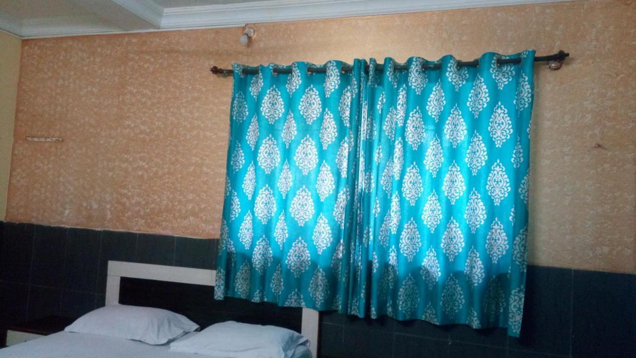 פאנבל Hotel Sarang Lodge מראה חיצוני תמונה